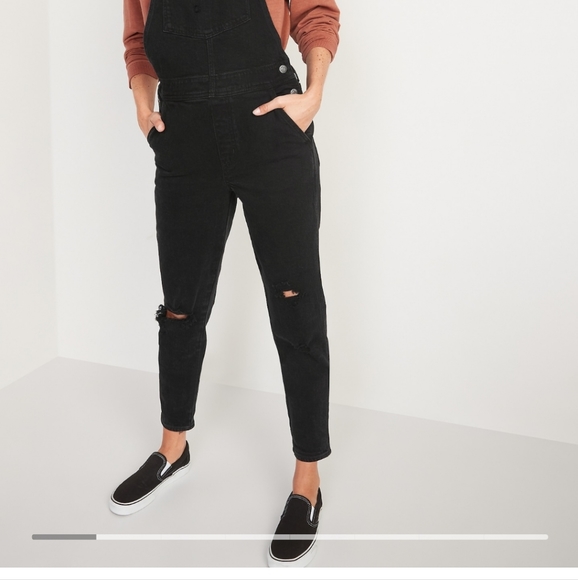 Old Navy Denim - Straight black Jean overalls for women